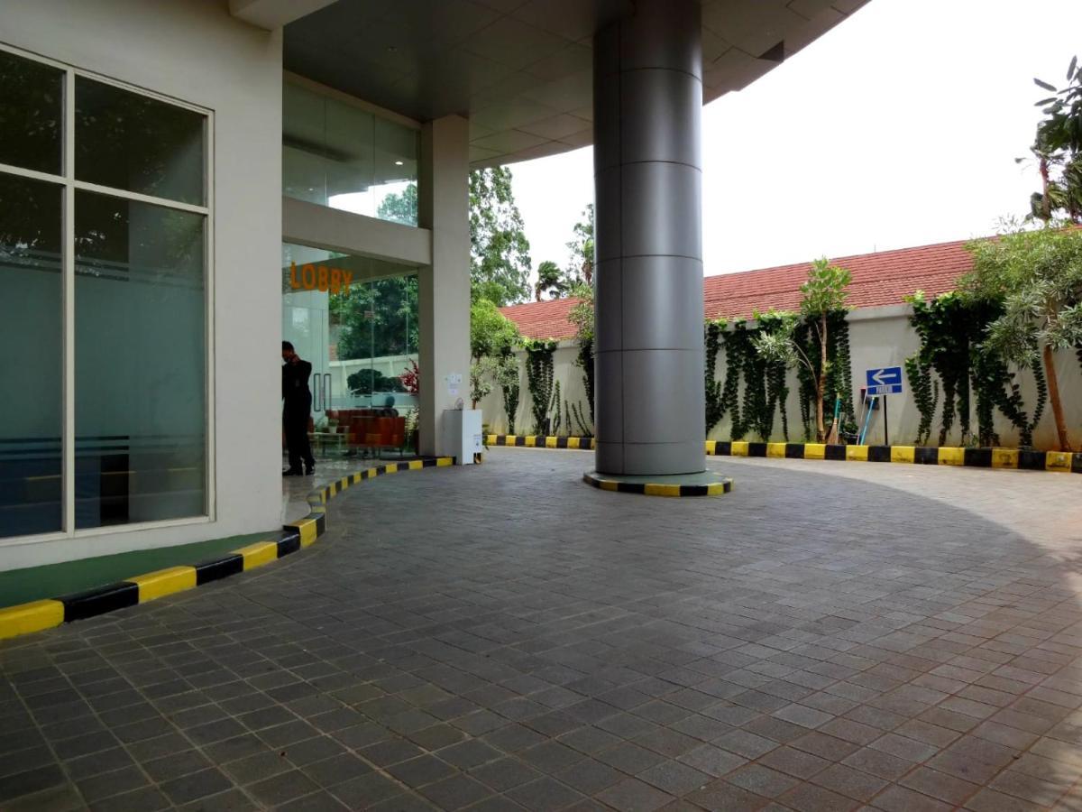 Padina Suites Tangerang Dış mekan fotoğraf