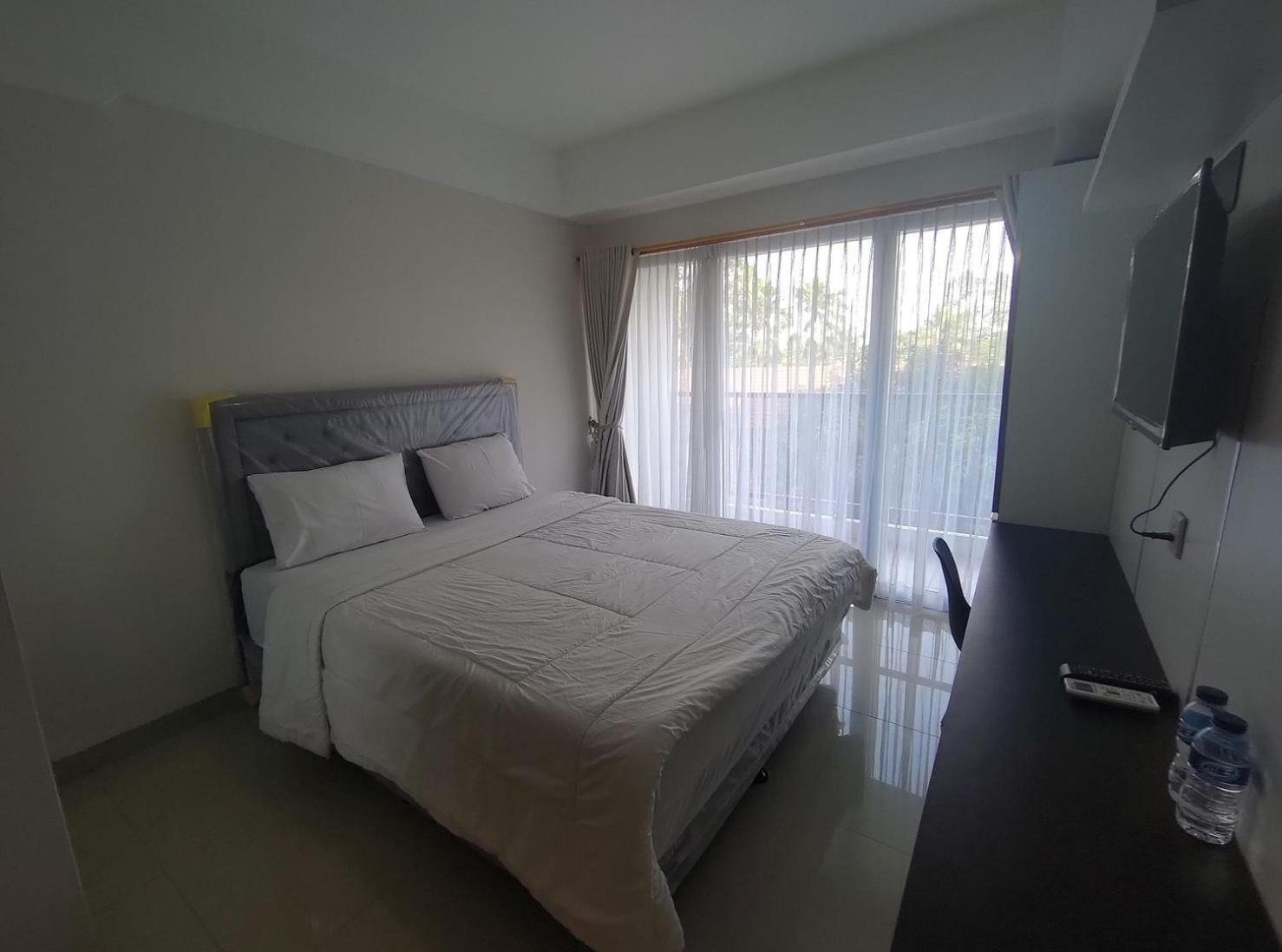 Padina Suites Tangerang Oda fotoğraf